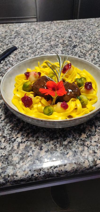 B&B Restaurant Le Pernollet Evionnaz Bagian luar foto