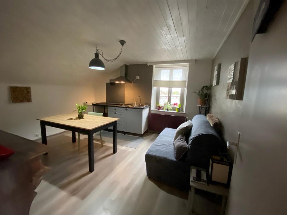 B&B Restaurant Le Pernollet Evionnaz Bagian luar foto