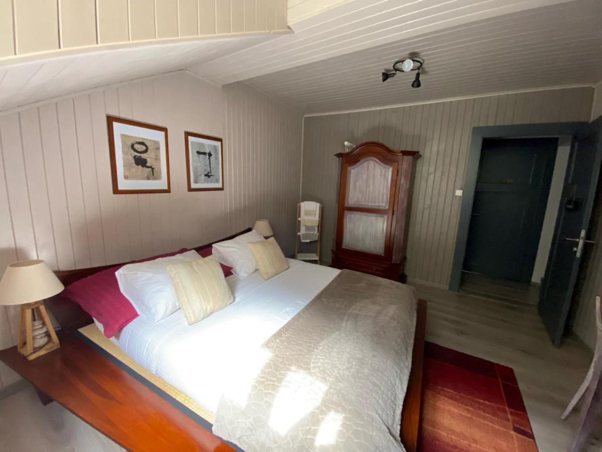 B&B Restaurant Le Pernollet Evionnaz Bagian luar foto